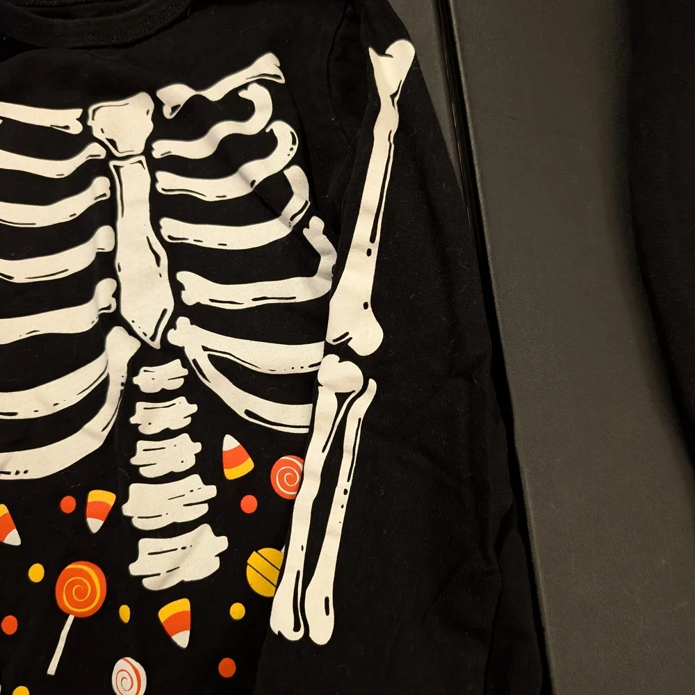 The Children's Place Toddler Boy Glow Candy Skeleton Shirt & Pant Set Size 4T - Picture 4 of 9